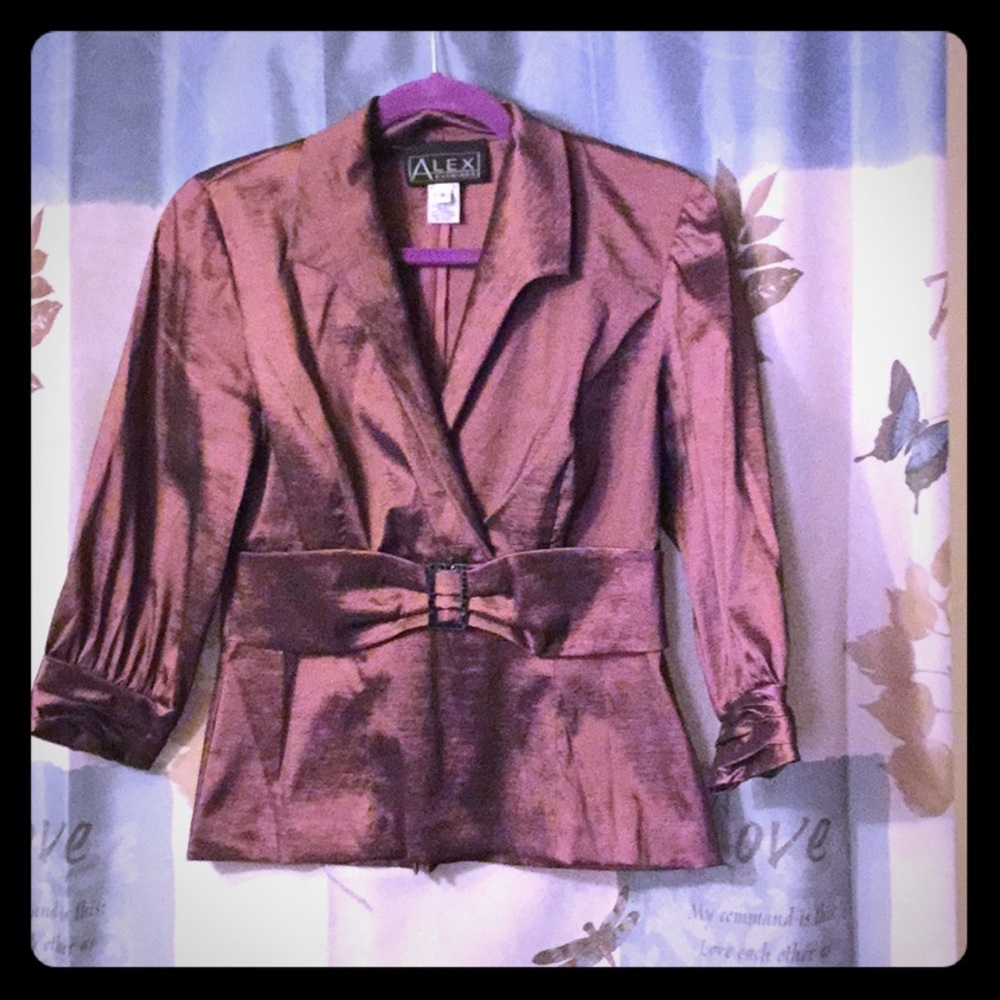 Evening dress shirt. Gorgeous blouse!!💥⚡️💥⚡️